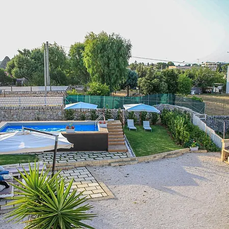 Trulli Donna Isabella 2 Couette-café