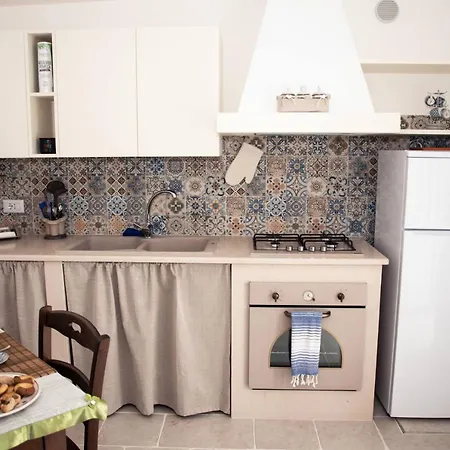 Alojamento de Acomodação e Pequeno-almoço Trulli Donna Isabella 2 Locorotondo