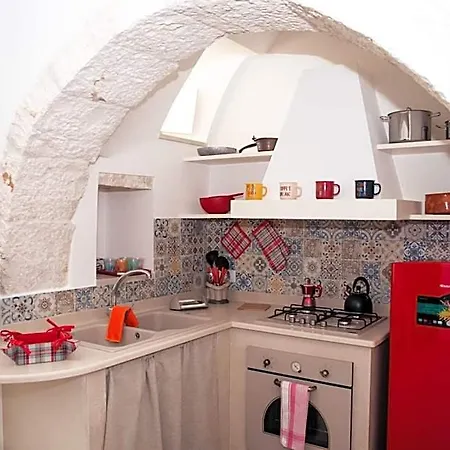 Alojamento de Acomodação e Pequeno-almoço Trulli Donna Isabella 2 *